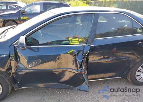 2014 Toyota Camry Hybrid Le from USA, damaged, VIN 4T1BD1FK9EU116692